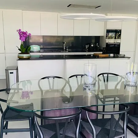 Spectacular Appartement - 4 Bedrooms In A Luxury Residence In Estepona Holiday home Estepona